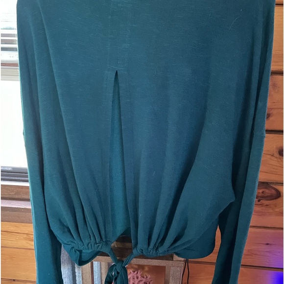 Fabletics Split Tie Back Shirt- Blue/Green 2XL - Picture 2 of 6